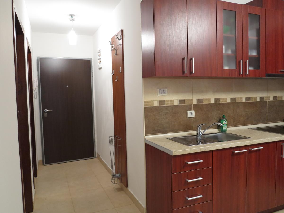 Apartment Sunrise Свети Стефан Екстериор снимка