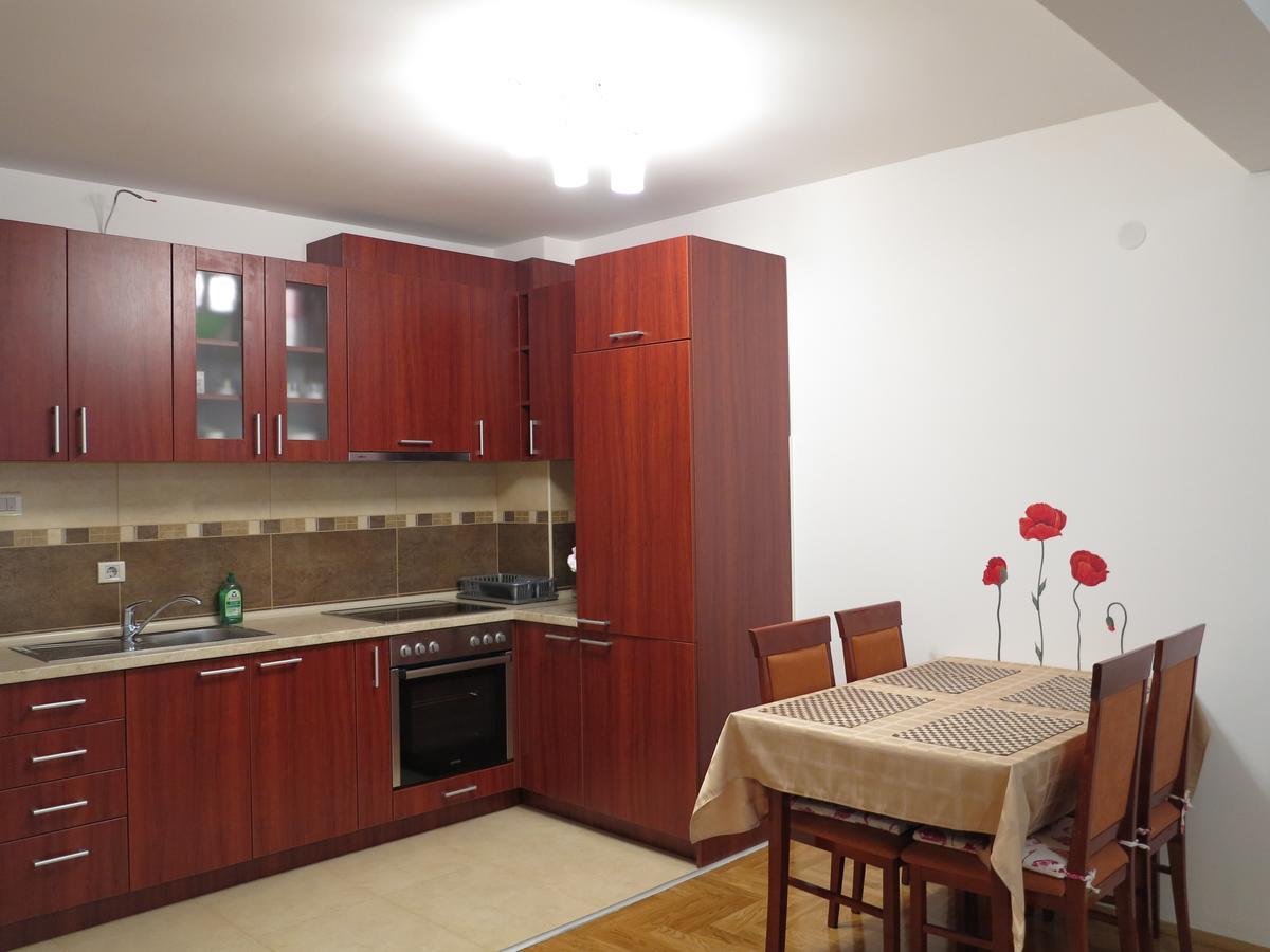 Apartment Sunrise Свети Стефан Екстериор снимка