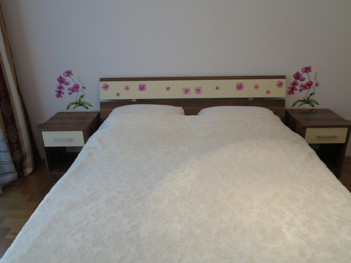 Apartment Sunrise Свети Стефан Екстериор снимка