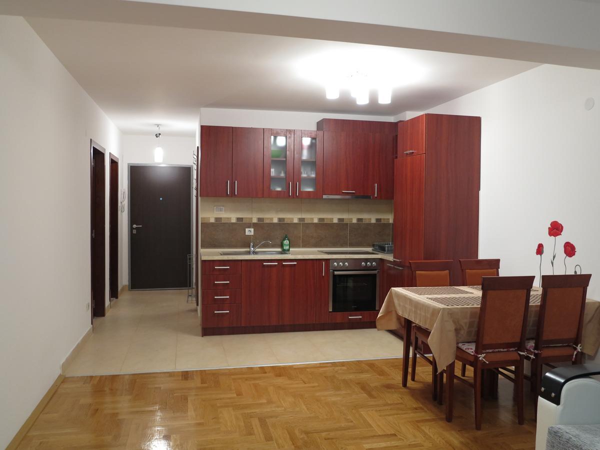 Apartment Sunrise Свети Стефан Екстериор снимка
